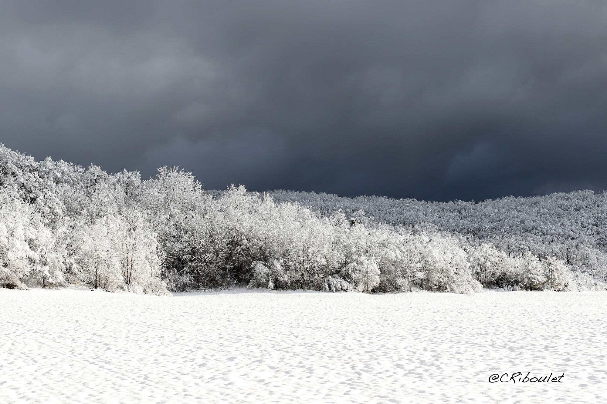 Fonds d'cran Nature Saisons - Hiver Clair obscur