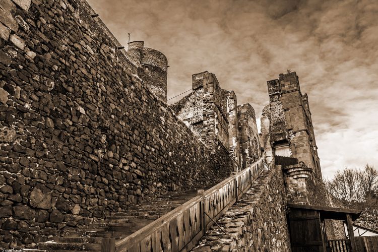 Fonds d'cran Constructions et architecture Ruines - Vestiges Château de Murol (63).