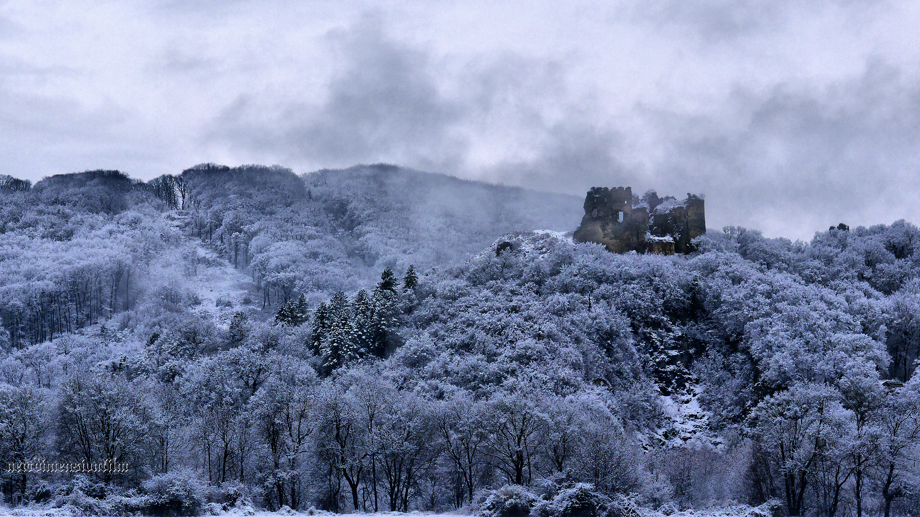 Wallpapers Constructions and architecture Castles - Palace Snowed.