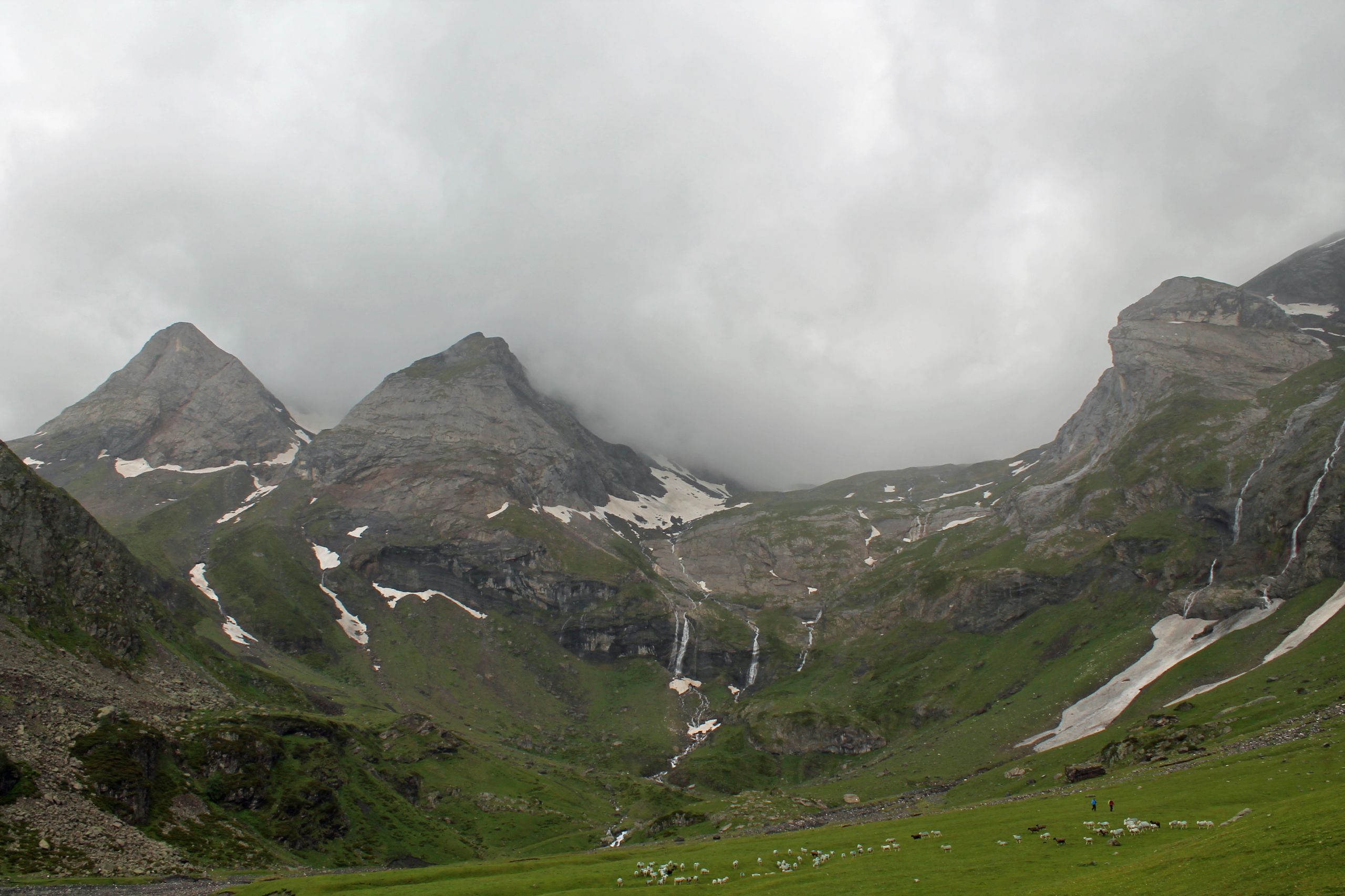 Wallpapers Nature Mountains cirque de troumouse