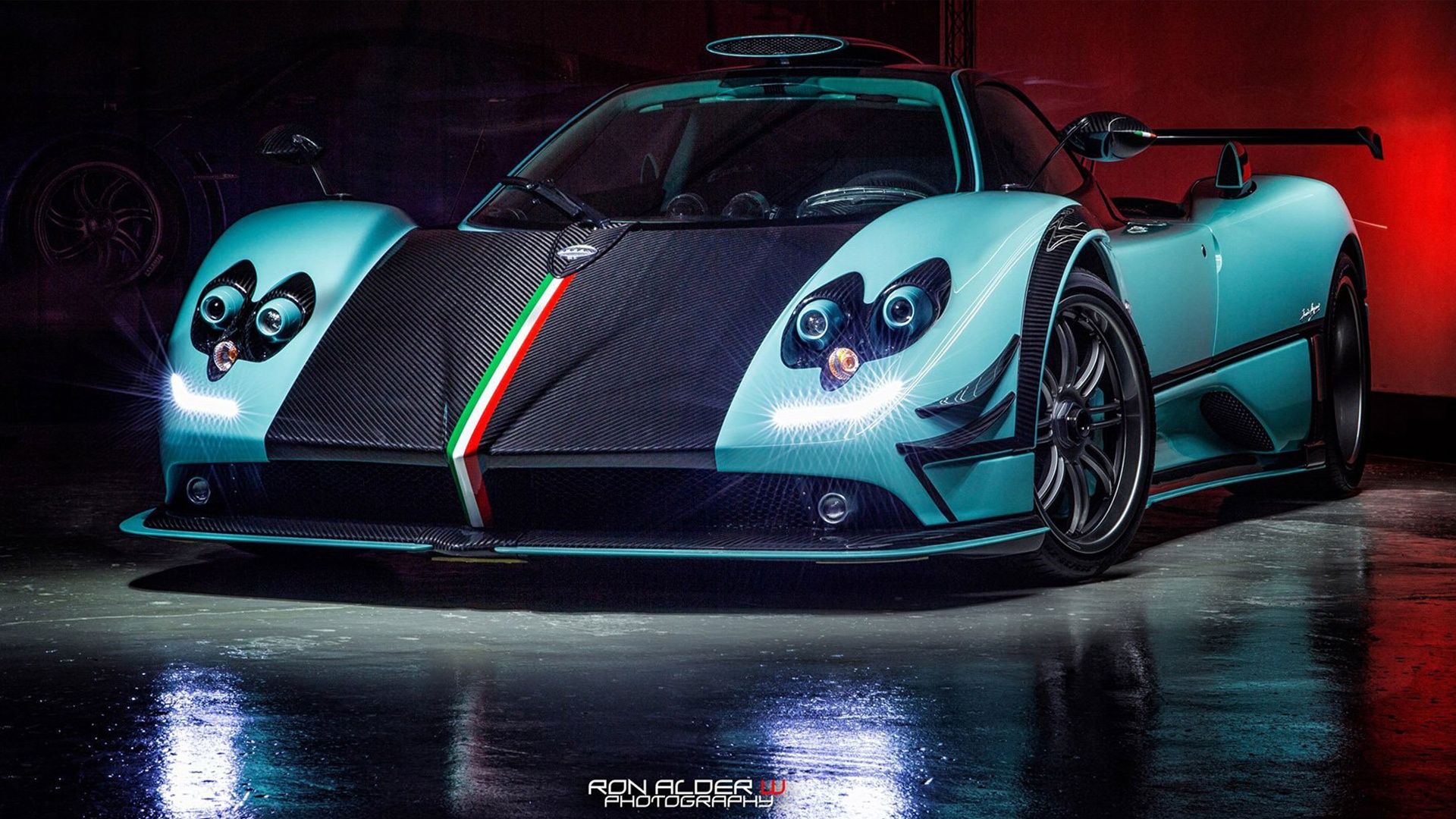 Fonds d'cran Voitures Pagani 