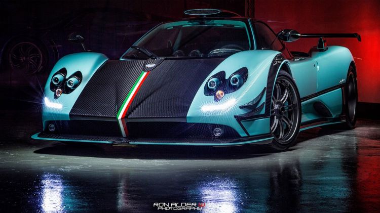 Fonds d'cran Voitures Pagani Wallpaper N397849