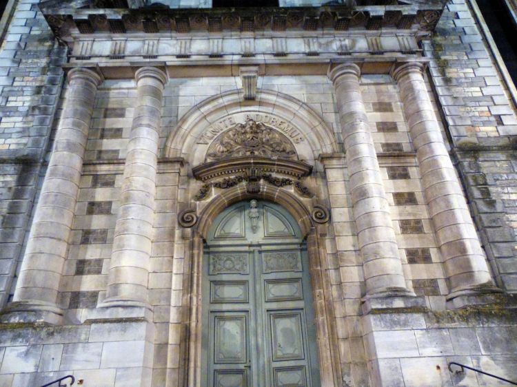 Fonds d'cran Constructions et architecture Edifices Religieux Eglise St Pierre - Chalon/Saône