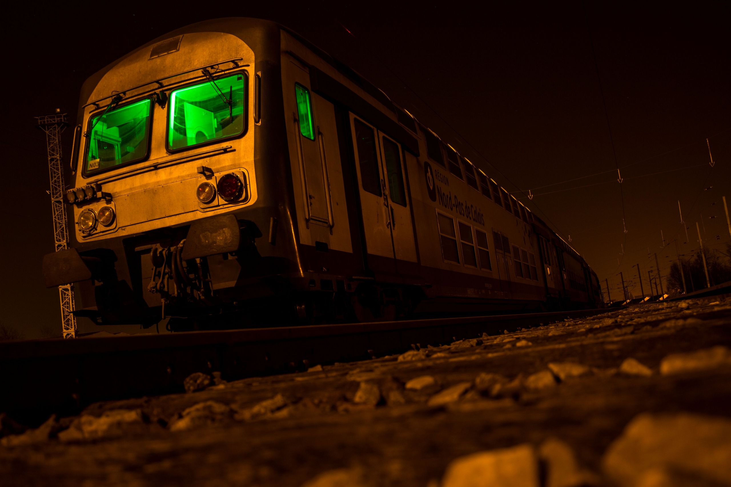 Wallpapers Various transports Trains yeux verts