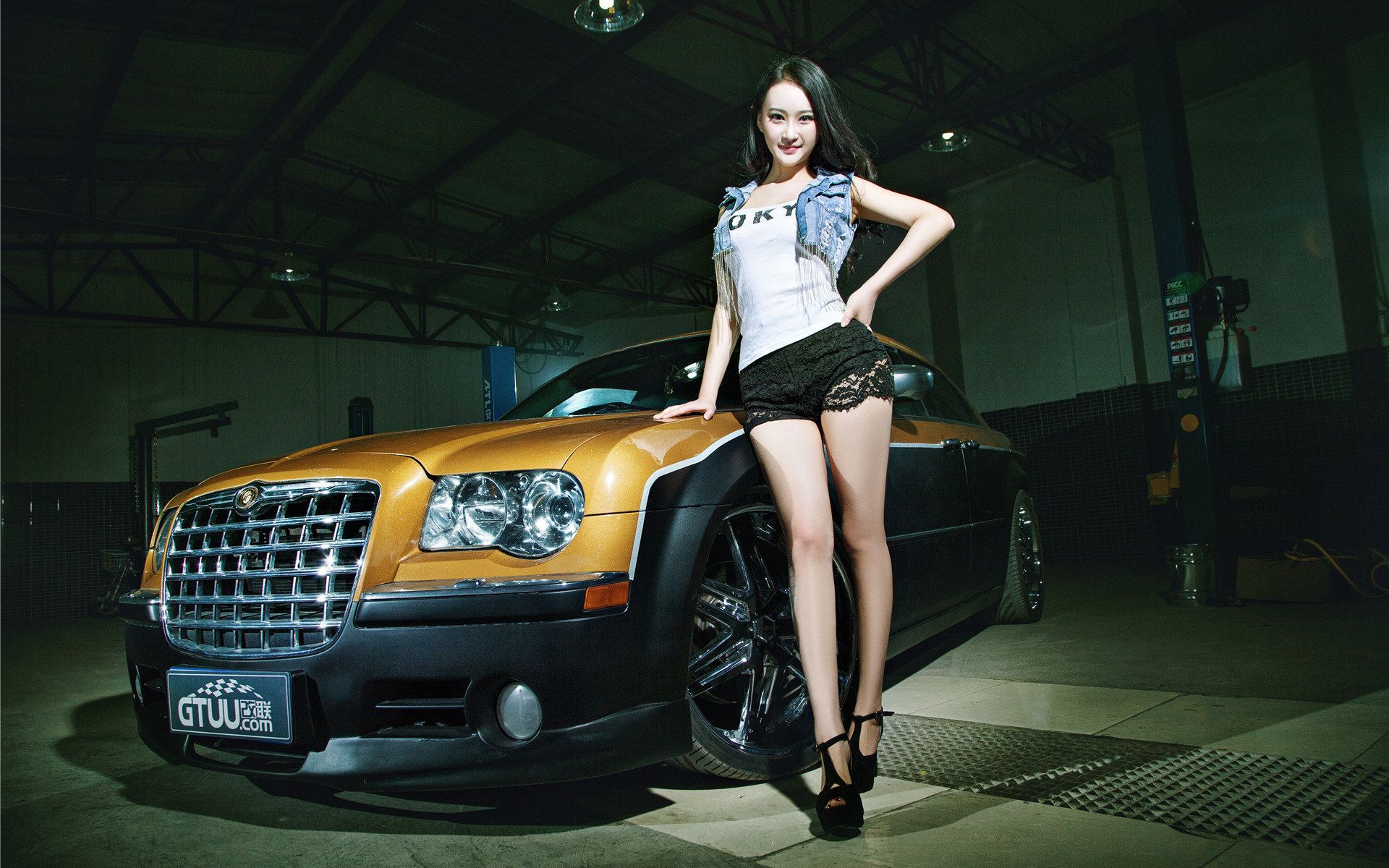 Wallpapers Cars Girls and cars 