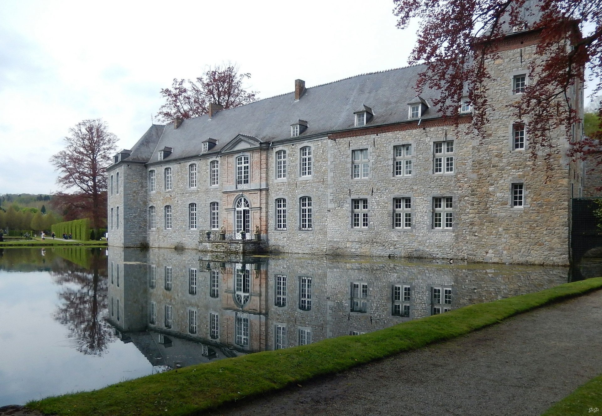 Wallpapers Trips : Europ Belgium Annevoie : son château, ses jardins, ses costumés vénitiens (2015)