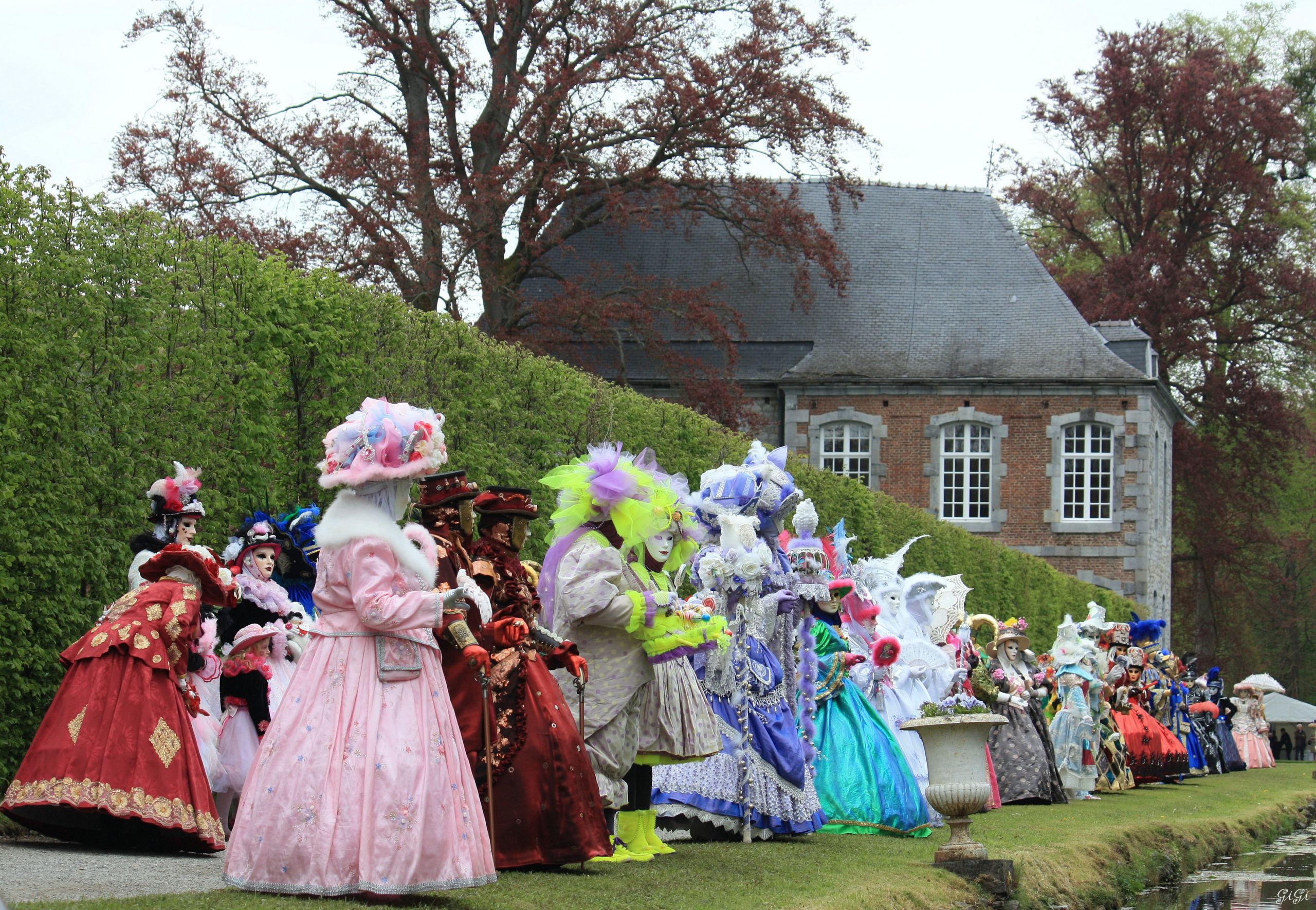 Fonds d'cran Hommes - Evnements Carnavals - Costumes Annevoie : son chteau, ses jardins, ses costums vnitiens (2015)