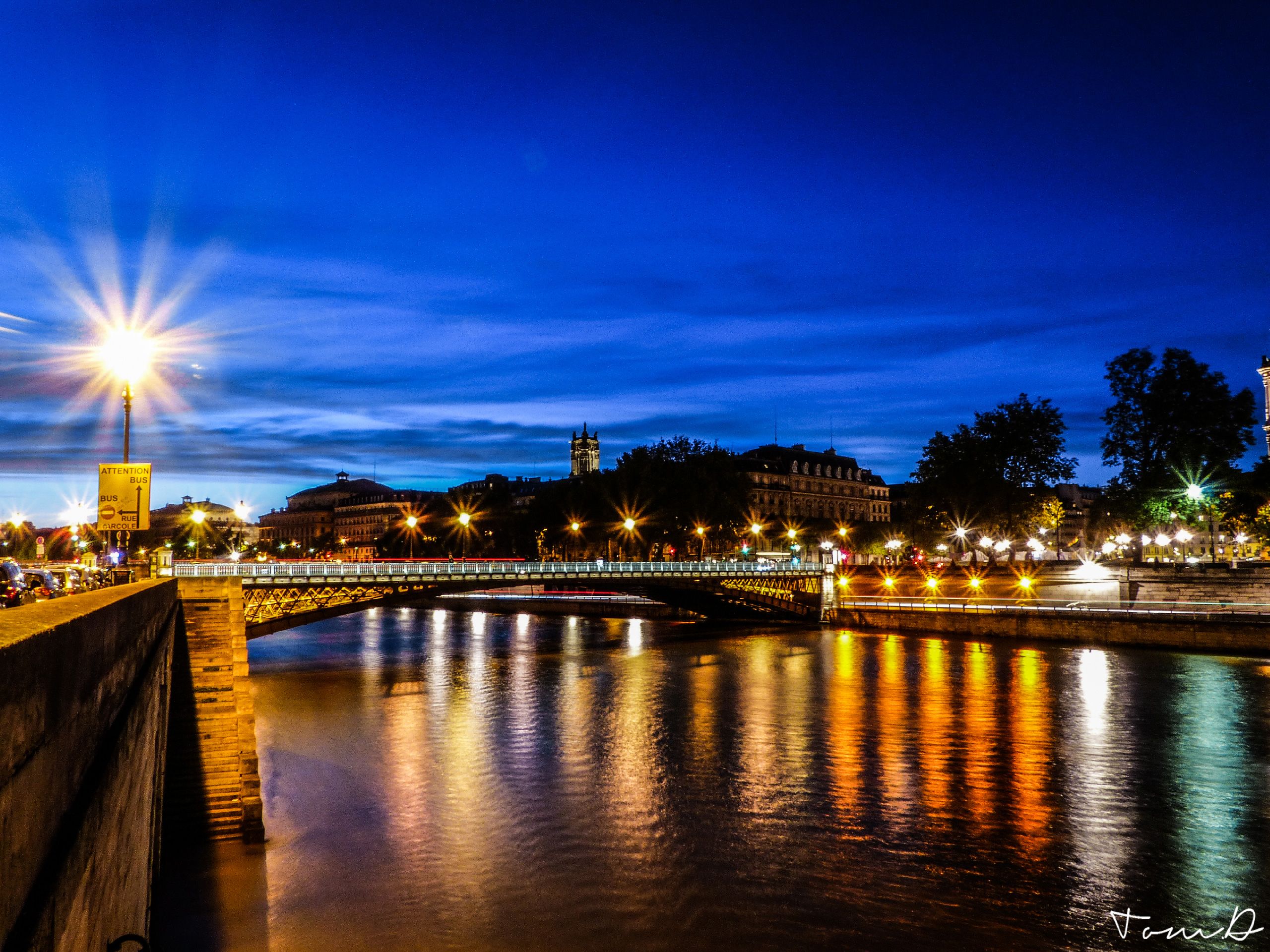 Wallpapers Constructions and architecture Bridges - Aqueduct La Seine de nuit.