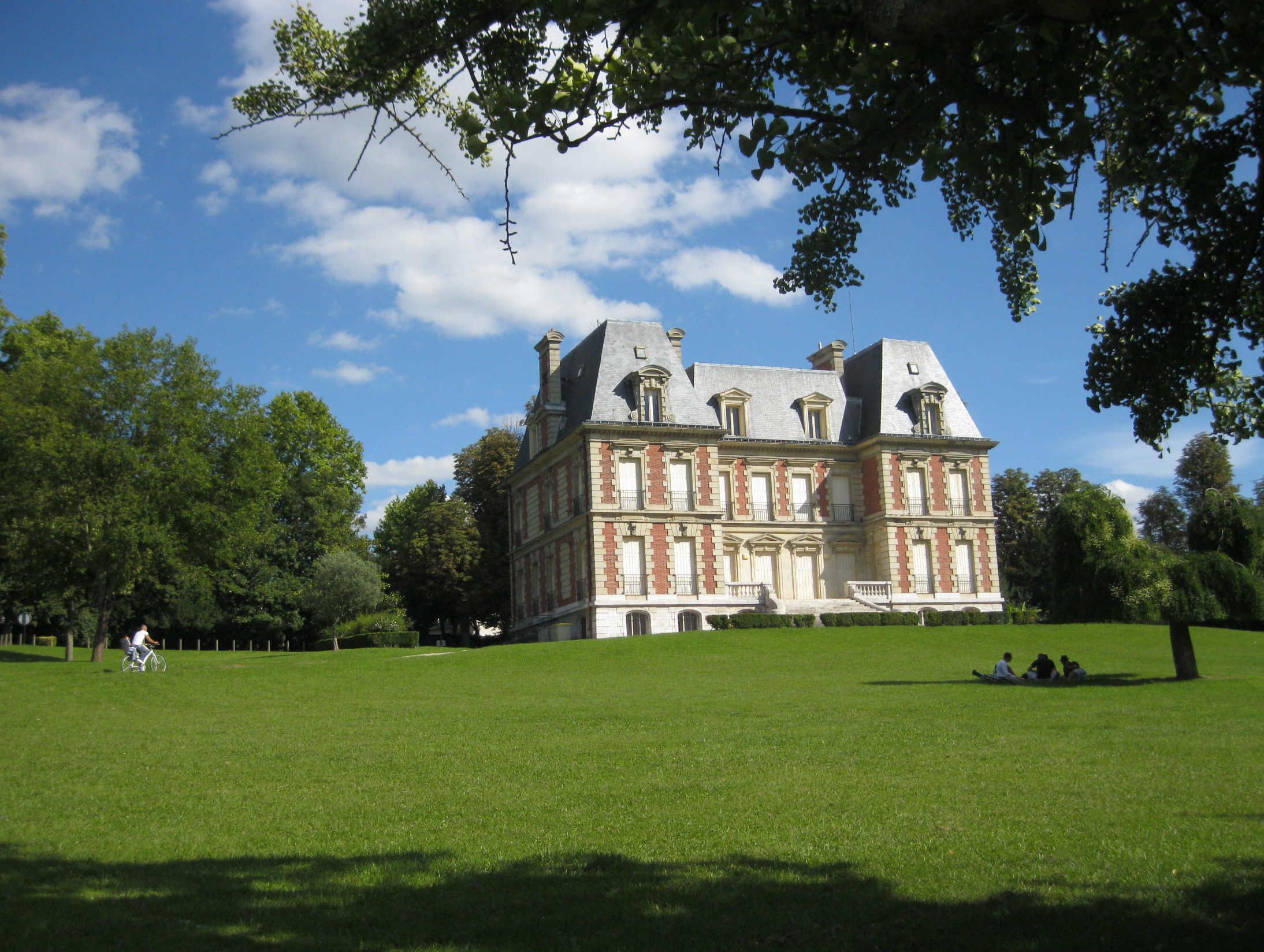 Wallpapers Constructions and architecture Castles - Palace La maison des Arts Parc de Brunoy  91