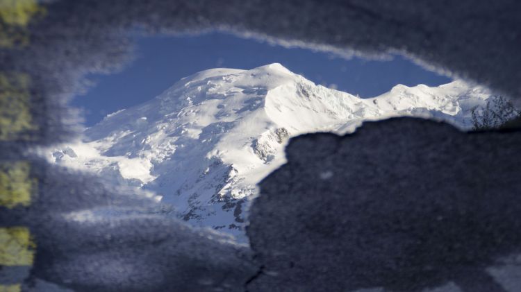 Fonds d'cran Nature Montagnes Reflet du Mont Blanc