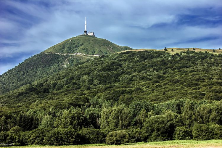 Fonds d'cran Voyages : Europe France > Auvergne Puy de Dôme.