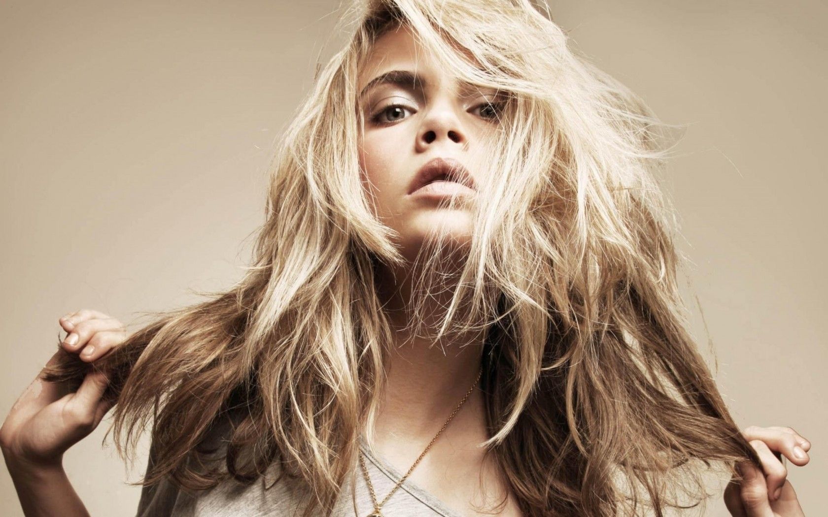 Wallpapers Celebrities Women Cara Delevingne 