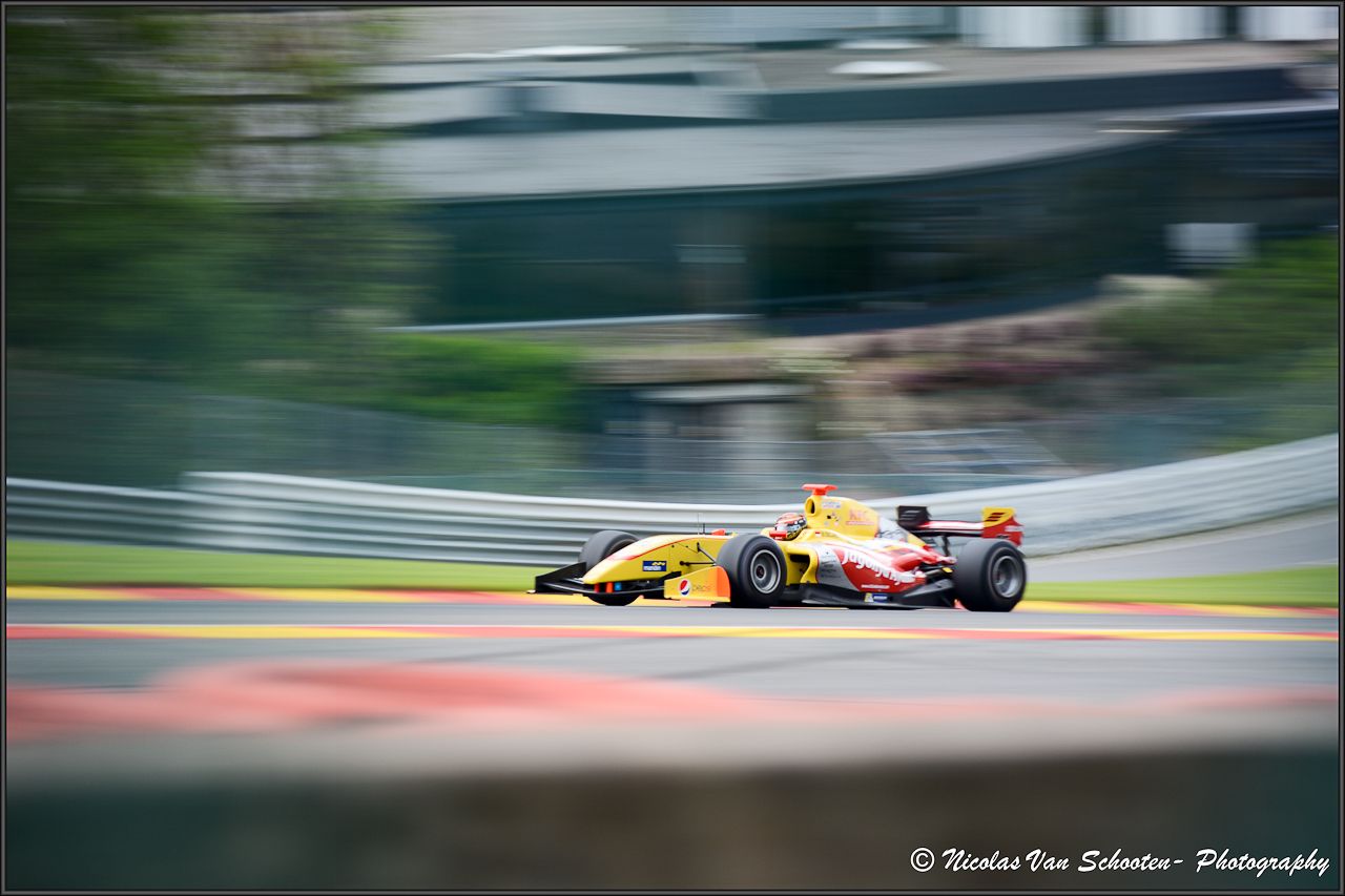 Fonds d'cran Voitures Formules 1 WSR World Series by Renault 2015