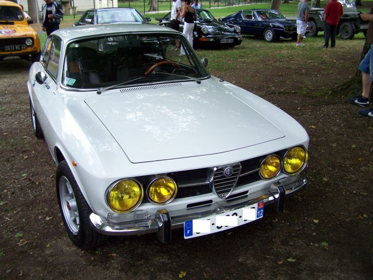 Fonds d'cran Voitures Alfa Romo Coup Alfa-Romo Giulia, carosserie Bertone