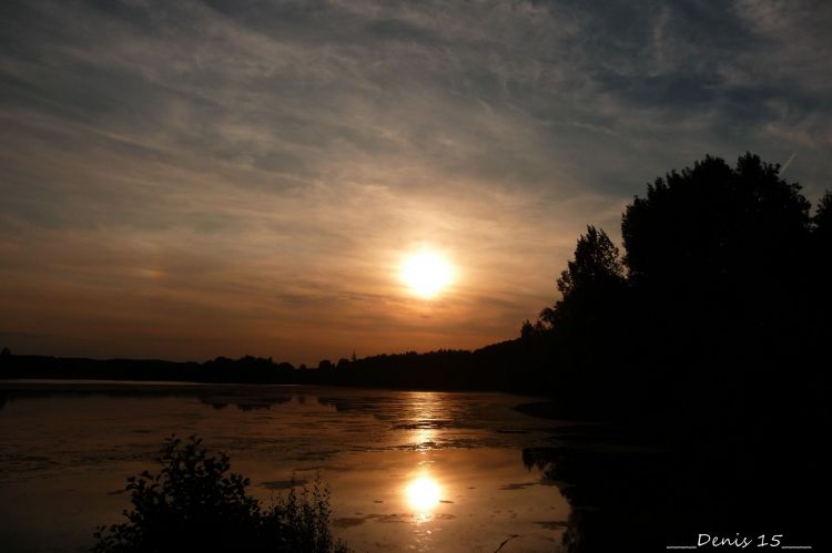 Fonds d'cran Nature Couchers et levers de Soleil AUTOUR DU LAC