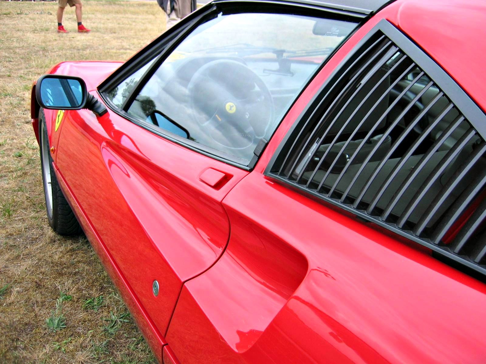 Fonds d'cran Voitures Ferrari Ferrari 328 GTS