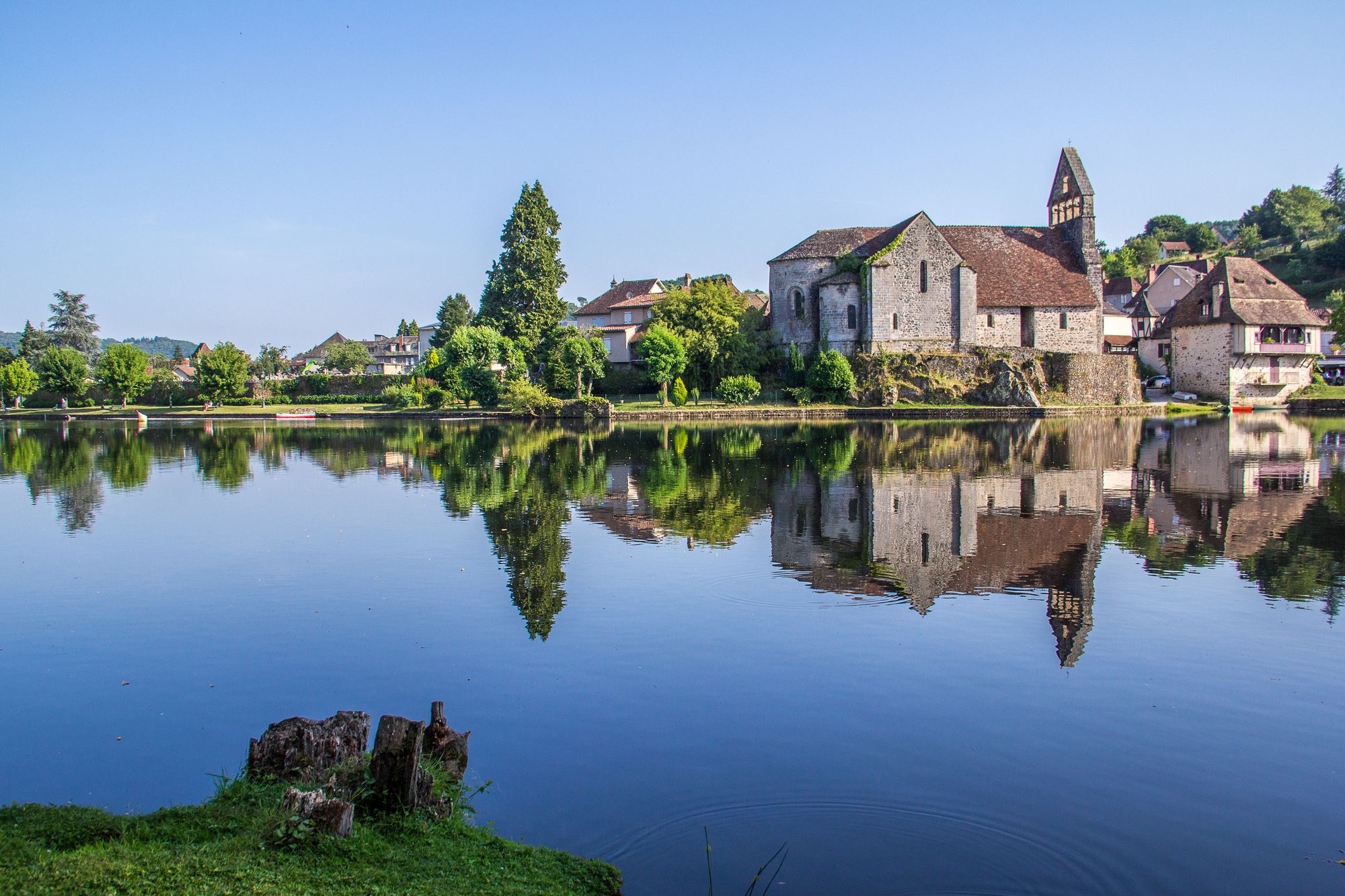 Fonds d'cran Voyages : Europe France > Limousin Beaulieu sur Dordogne