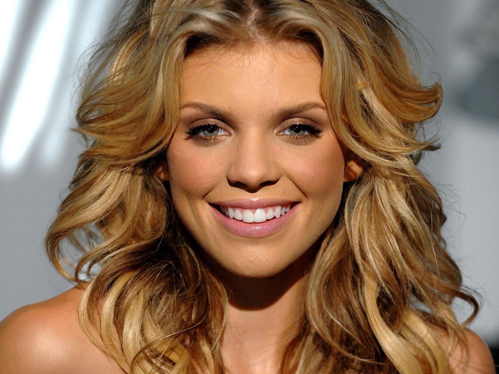 Wallpapers Celebrities Women AnnaLynne McCord  