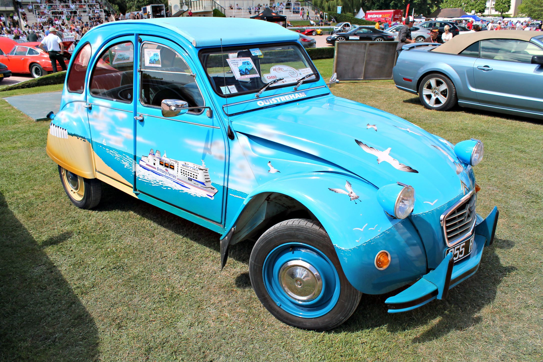 Wallpapers Cars 2 CV 2 CV avec peinture-dco personnalise