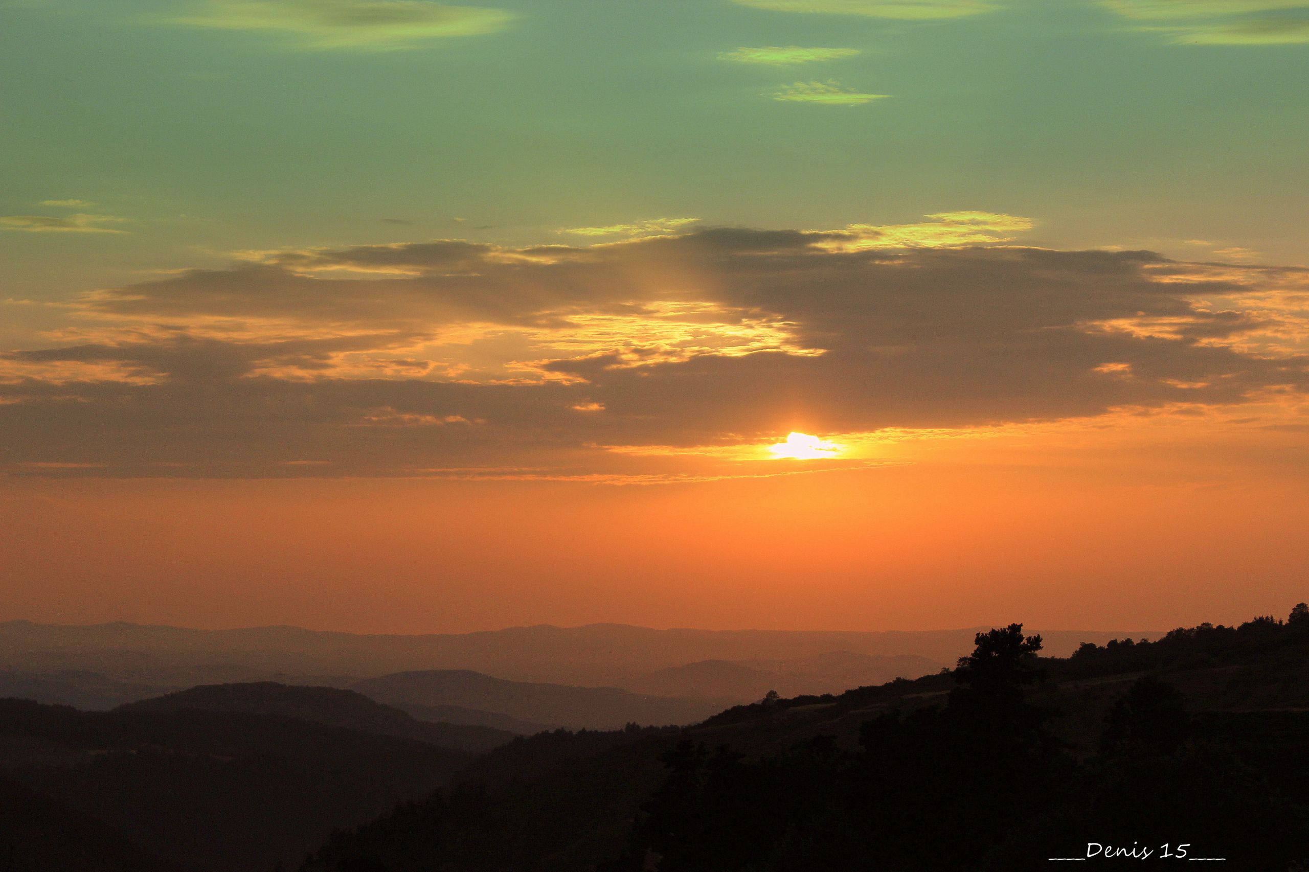 Wallpapers Nature Sunsets and sunrises COUCHER DE SOLEIL EN AUVERGNE-HAUTE LOIRE