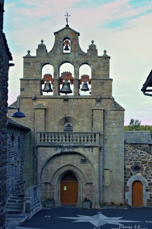 Fonds d'cran Constructions et architecture Edifices Religieux AUVERGNE-HAUTE LOIRE