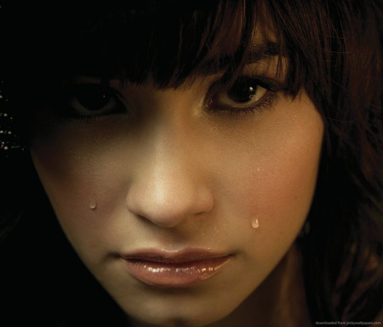 Wallpapers Celebrities Women Demi Lovato Demi Lovato Crying