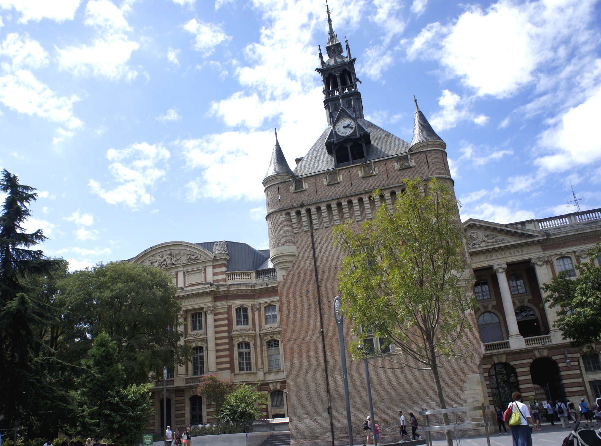 Wallpapers Constructions and architecture Buildings Toulouse doit à la prévalence de la brique le surnom de« Ville rose ». 