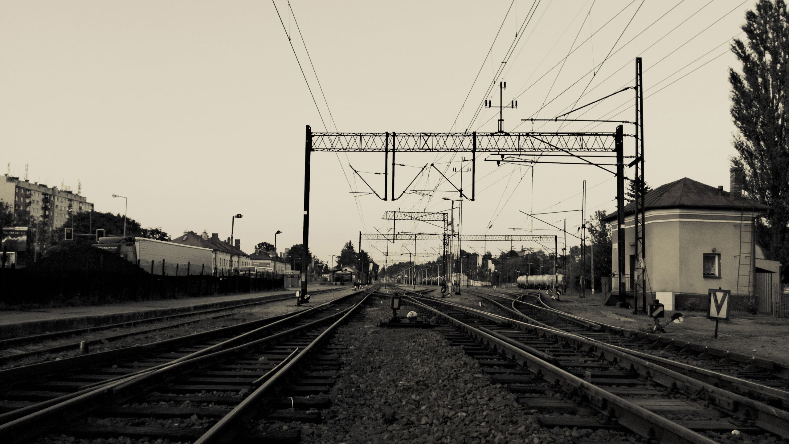 Fonds d'cran Constructions et architecture Gares - Rails Train Station