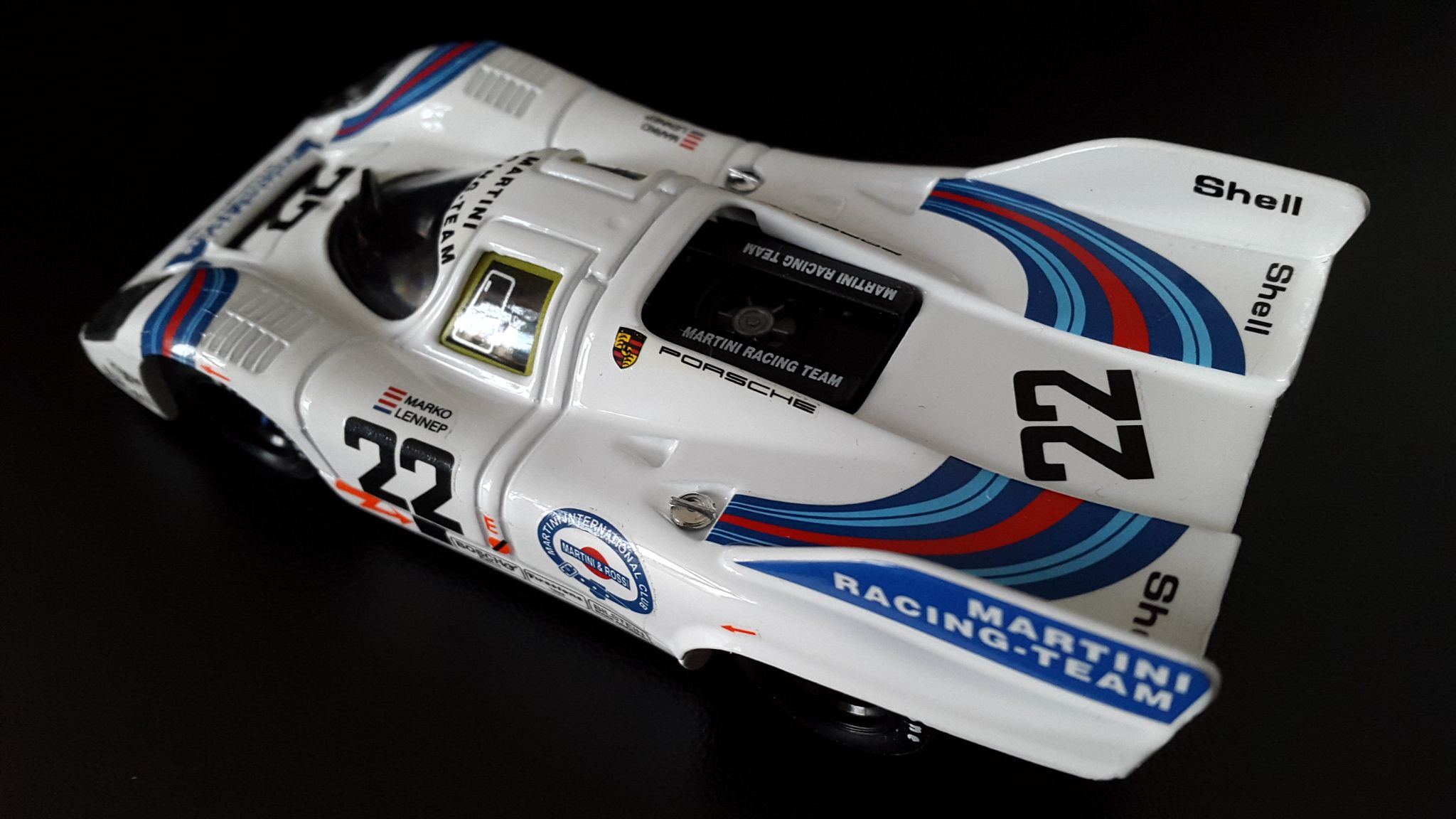 Fonds d'cran Voitures Voitures miniatures Porsche 917 K gagnante des 24 Heures du Mans 1971