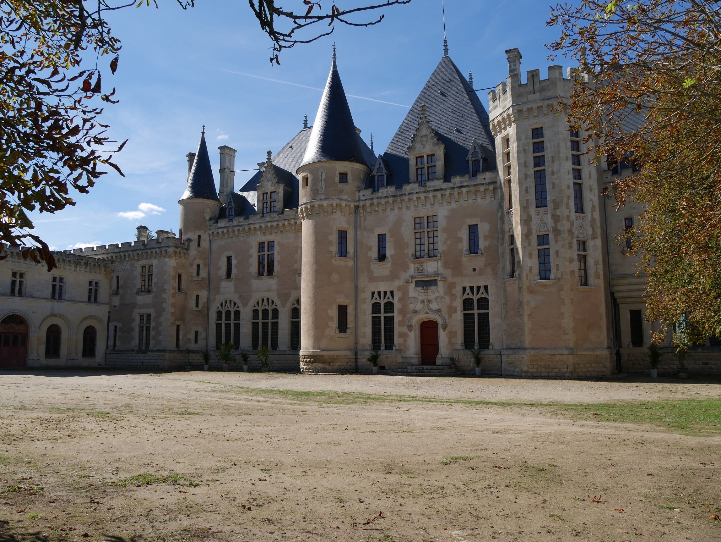 Fonds d'cran Constructions et architecture Chteaux - Palais Chteau, Saint-Michel de Montaigne, Dordogne