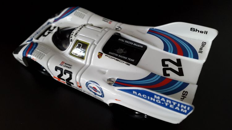 Fonds d'cran Voitures Voitures miniatures Porsche 917 K gagnante des 24 Heures du Mans 1971