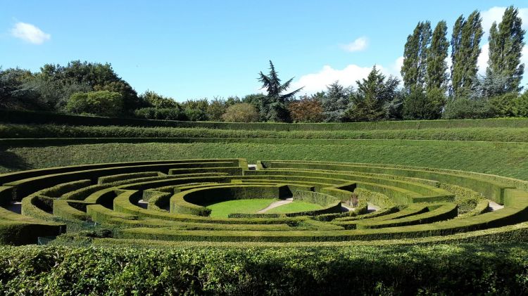 Fonds d'cran Nature Parcs - Jardins fontaine et labyrinthe