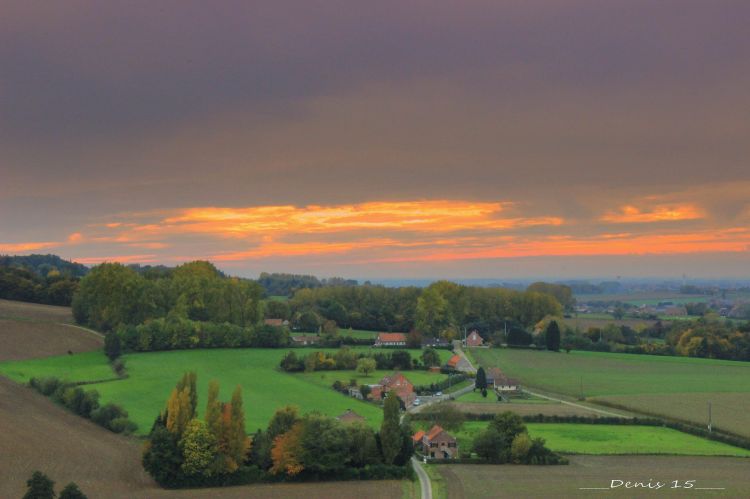 Fonds d'cran Voyages : Europe France > Nord Pas de Calais Petit tour en ballon au dessus des Flandres.