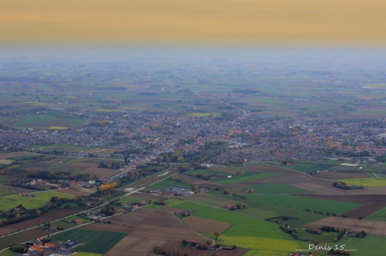 Fonds d'cran Voyages : Europe France > Nord Pas de Calais Petit tour en ballon au dessus des Flandres.