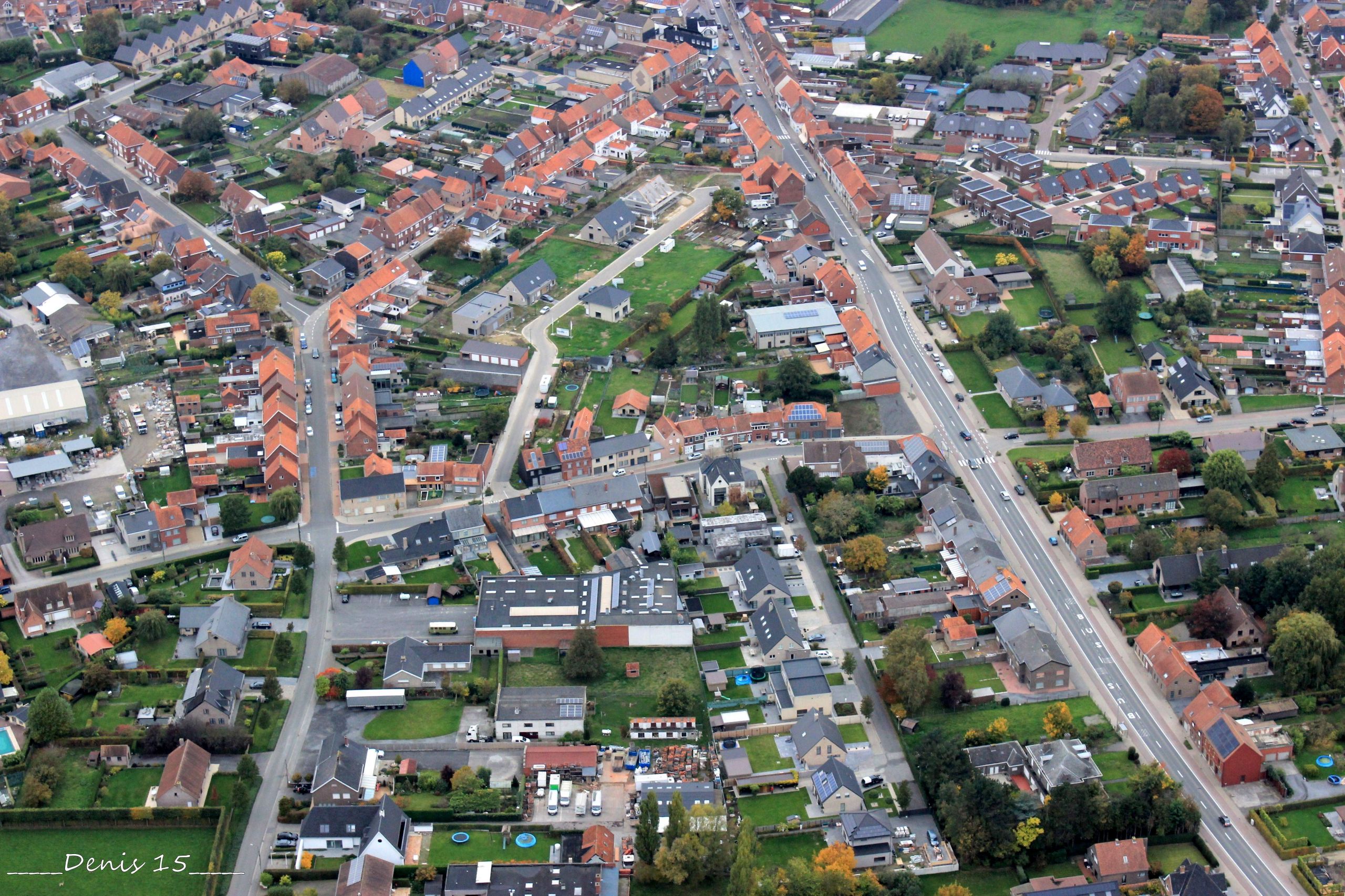 Fonds d'cran Voyages : Europe France > Nord Pas de Calais Petit tour en ballon au dessus des Flandres.