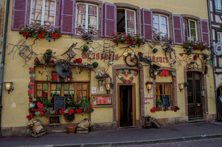 Fonds d'cran Constructions et architecture Commerces, boutiques Colmar sympa la dco....