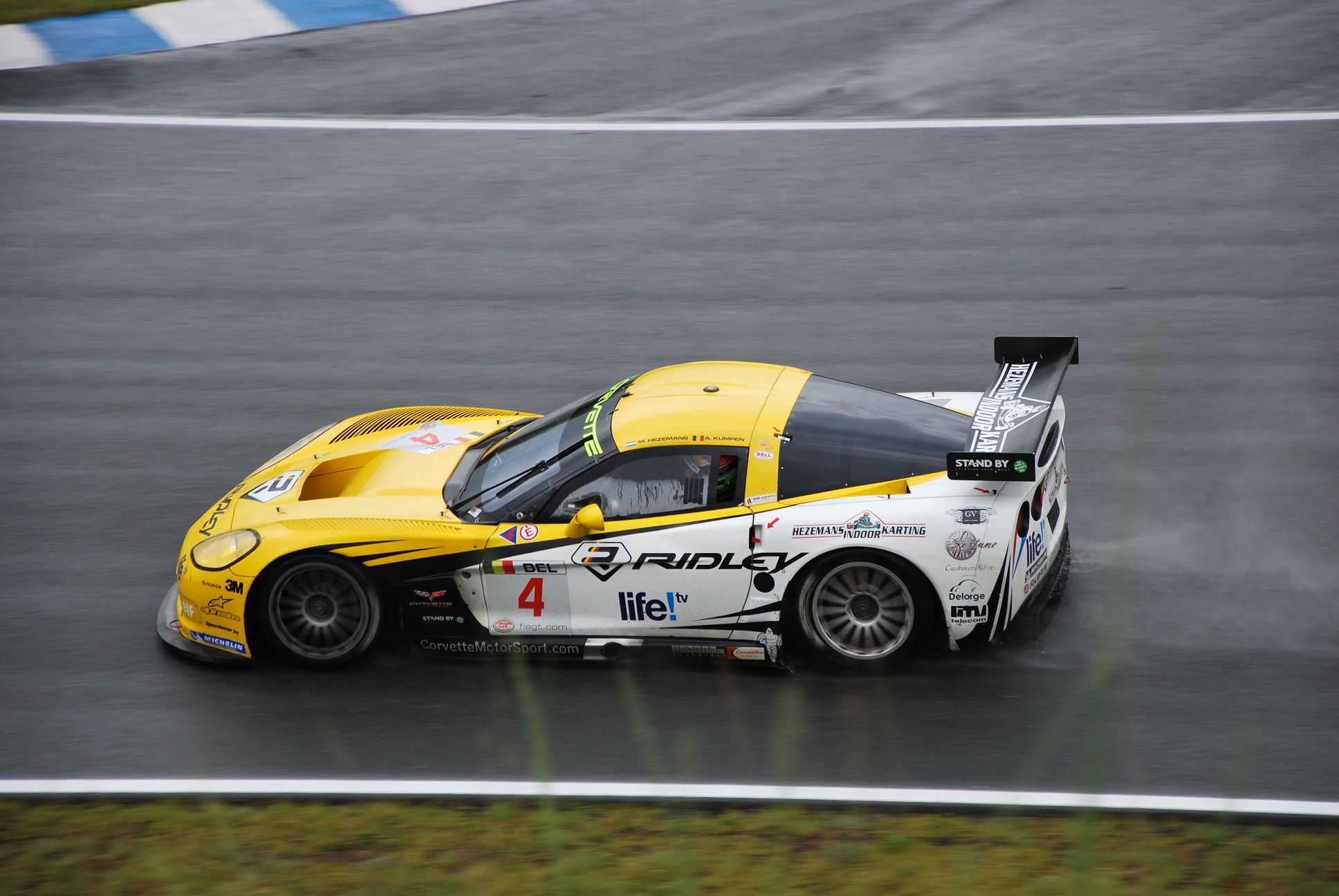 Fonds d'cran Voitures Chevrolet Corvette z06 GT1