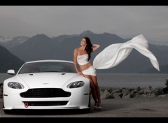  Voitures 2009-Aston-Martin-Vantage