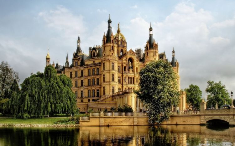 Fonds d'cran Constructions et architecture Chteaux - Palais germany_schwerin_castle