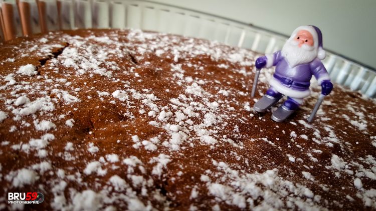 Fonds d'cran Objets Tartes - Gateaux Gâteau au chocolat enneigé