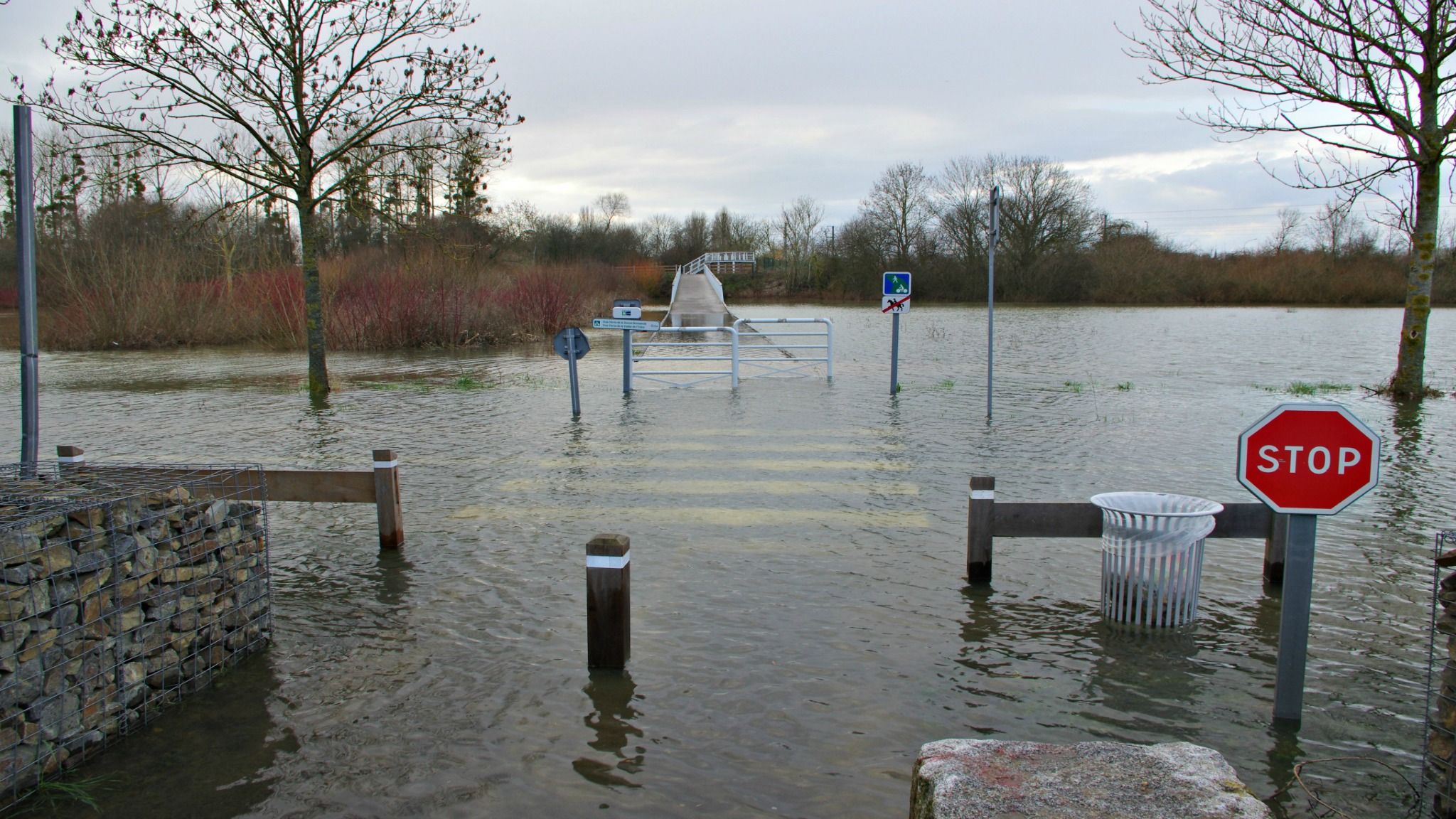 Fonds d'cran Nature Eau zone inondée