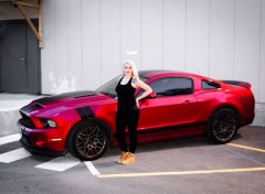  Cars Ford mustang rouge 