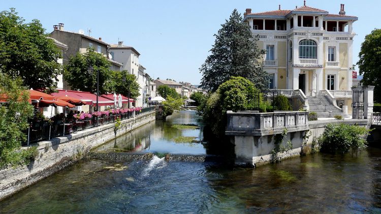 Fonds d'cran Voyages : Europe France > Midi-Pyrnes L'Isle-sur-la-Sorgue (Vaucluse)