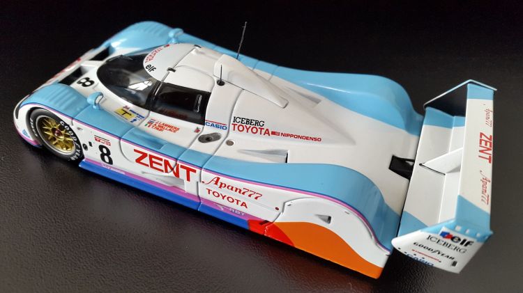 Fonds d'cran Voitures Voitures miniatures Toyota TS 010 24 Heures du Mans 92