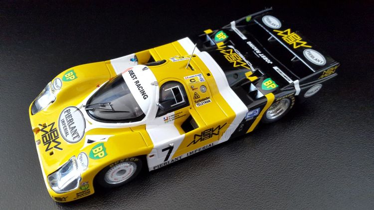 Fonds d'cran Voitures Voitures miniatures Porsche 956 LH victorieuse 24 Heures du Mans 1984 