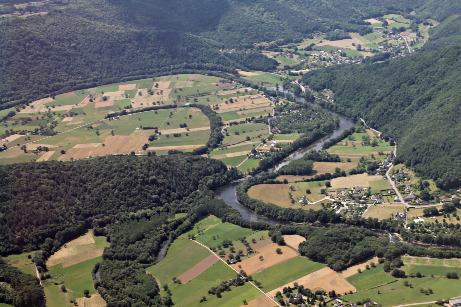 Fonds d'cran Nature Paysages balade au dessus de la corrèze et la vallée de la dordogne