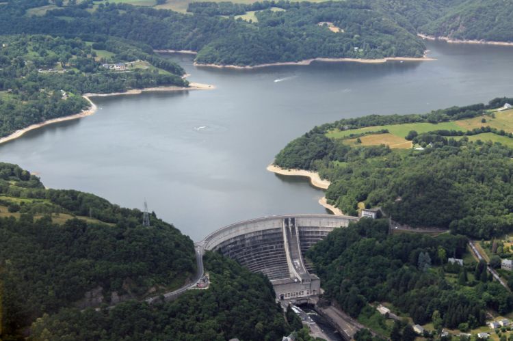 Fonds d'cran Nature Paysages balade au dessus de la corrèze et la vallée de la dordogne