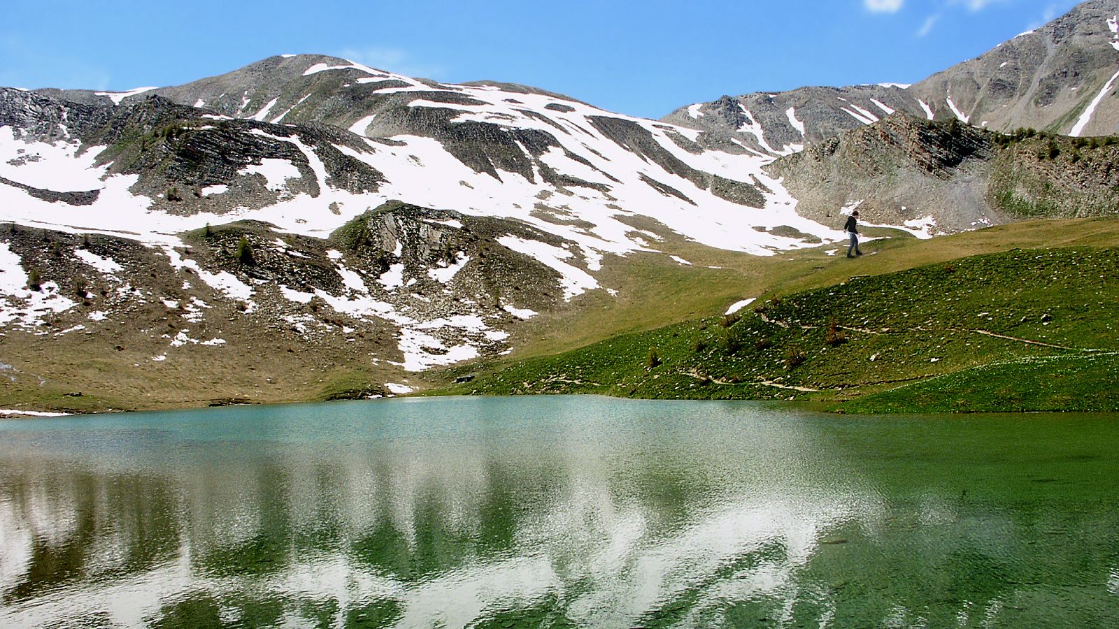 Fonds d'cran Voyages : Europe France > Provence-Alpes-Cte d'Azur Le lac Ste-Marguerite (Hautes-Alpes)