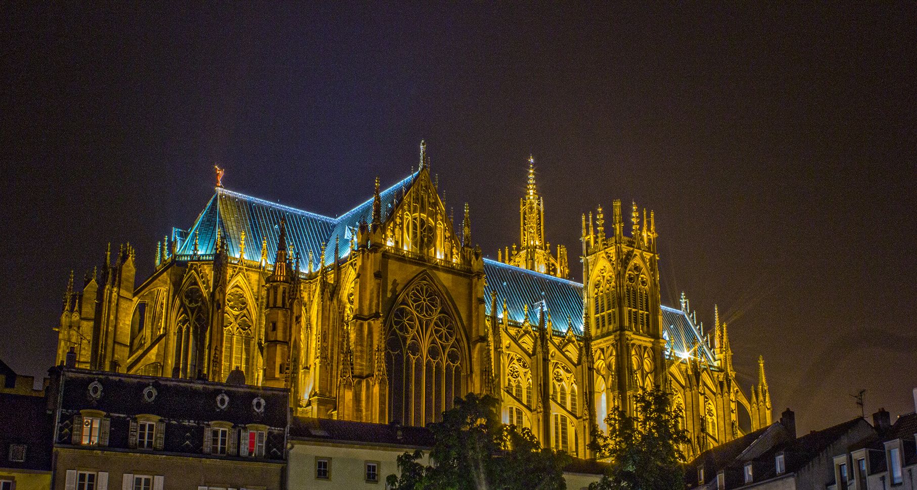 Fonds d'cran Constructions et architecture Edifices Religieux Cathdrale de Metz