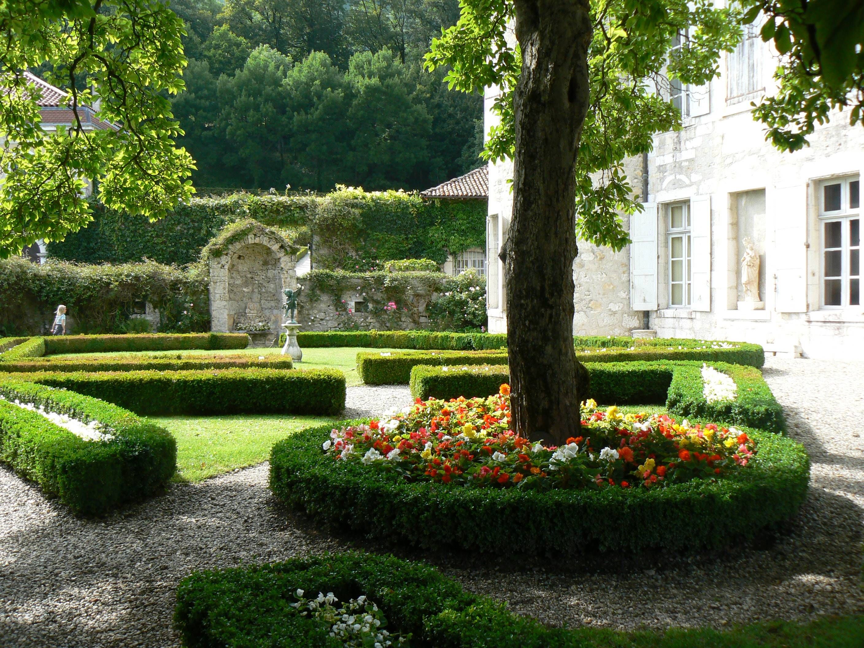 Fonds d'cran Constructions et architecture Chteaux - Palais Jardin Château du Touvet